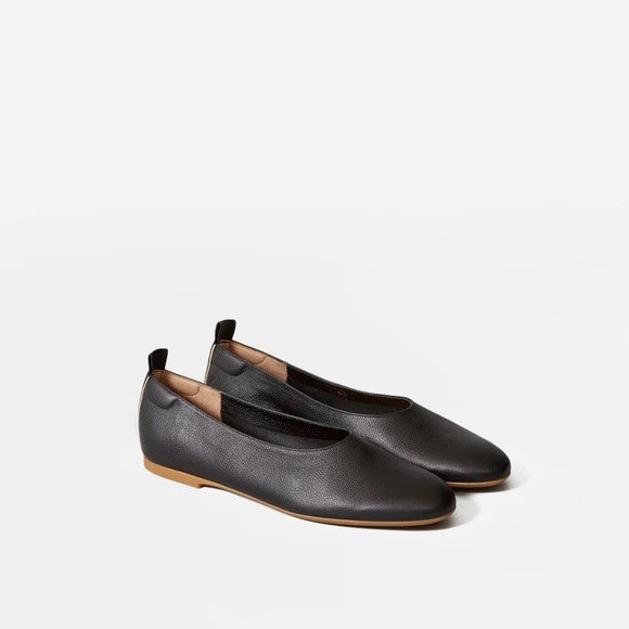 Everlane Shoes - Everlane The Italian Leather Day Glove Black 7.5
